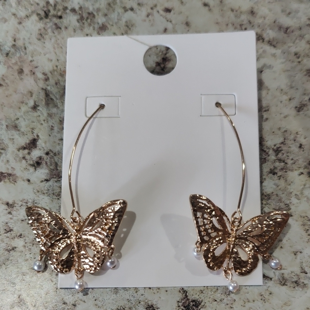 Forever 21 Elegant Gold Butterfly Earrings